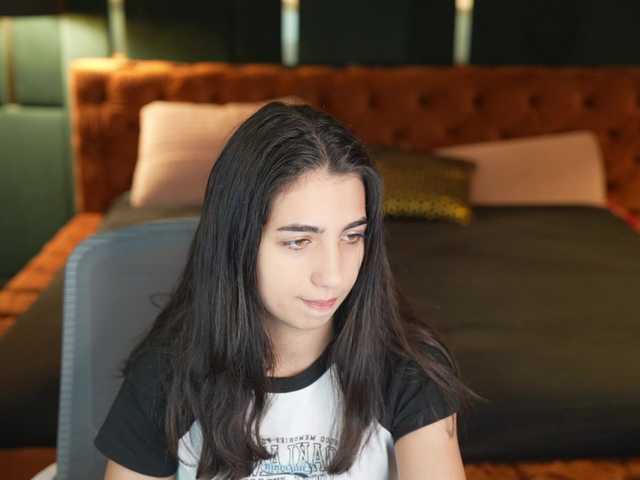 AnettaKiss live webcam show
