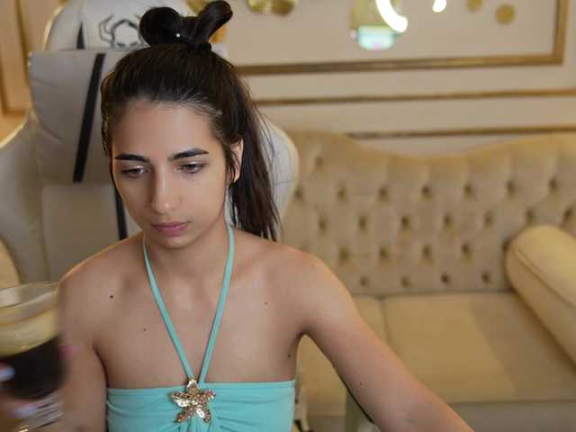 AnettaKiss live cam on BongaCams