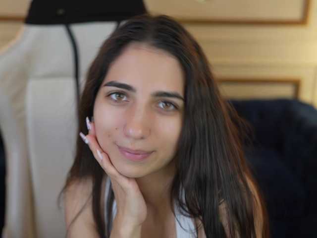 AnettaKiss live cam preview