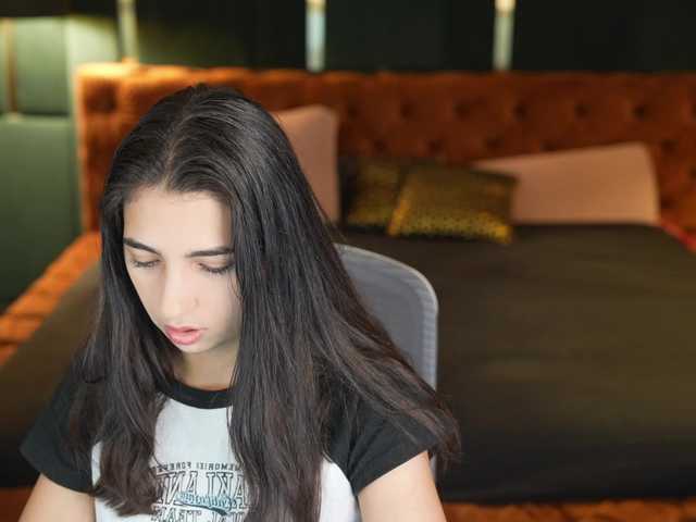 AnettaKiss live cam on BongaCams