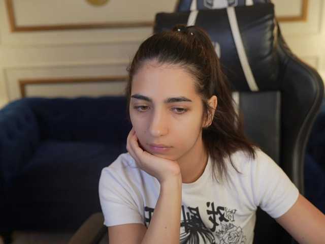 AnettaKiss live webcam show