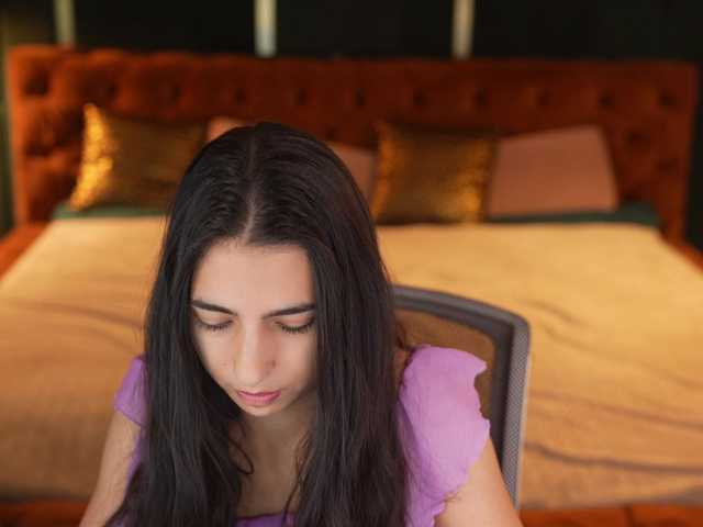 AnettaKiss live cam on BongaCams