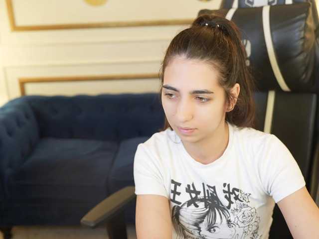 AnettaKiss live webcam show