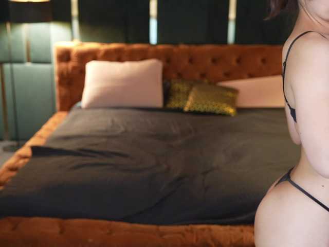 AnettaKiss live webcam show