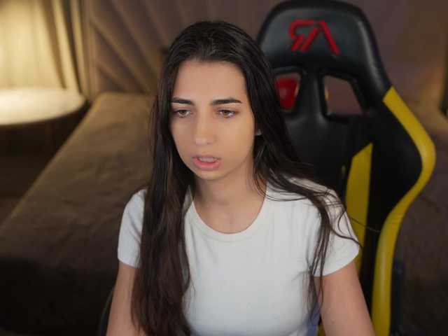 AnettaKiss live cam on BongaCams