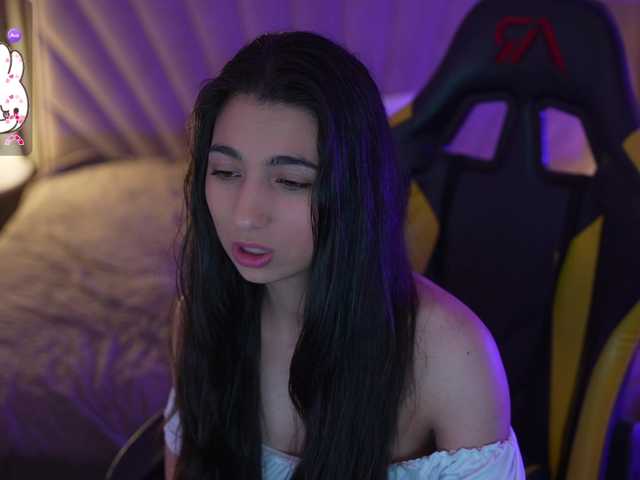 AnettaKiss live cam
