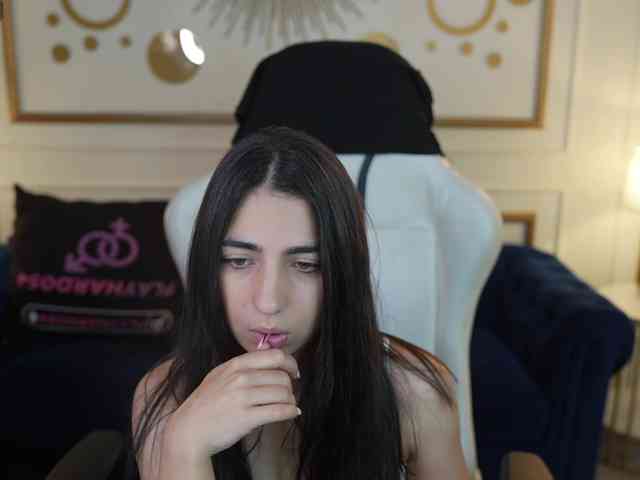 AnettaKiss webcam