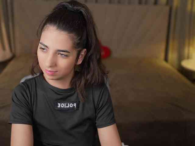 AnettaKiss webcam