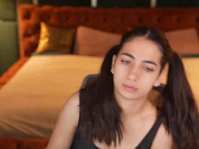 AnettaKiss webcam