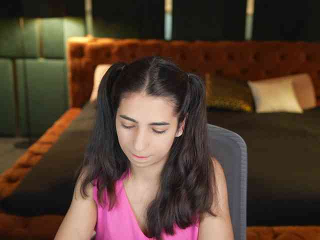 AnettaKiss webcam
