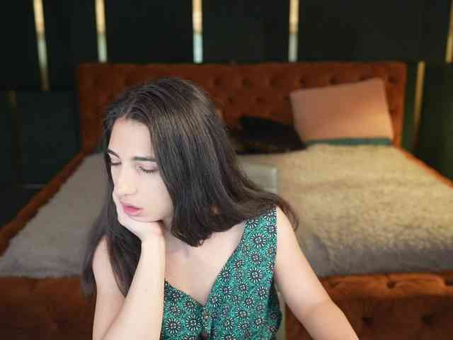 AnettaKiss webcam