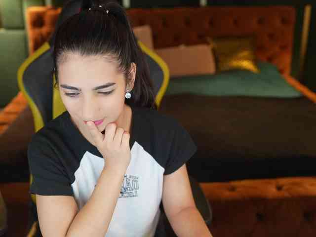 AnettaKiss webcam