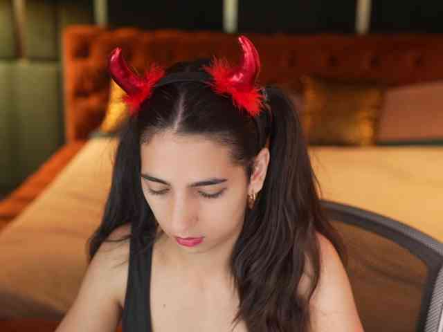AnettaKiss webcam