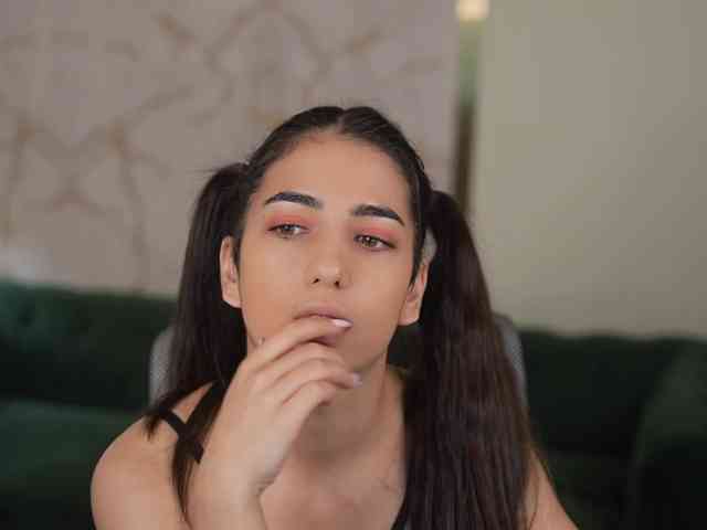 AnettaKiss webcam