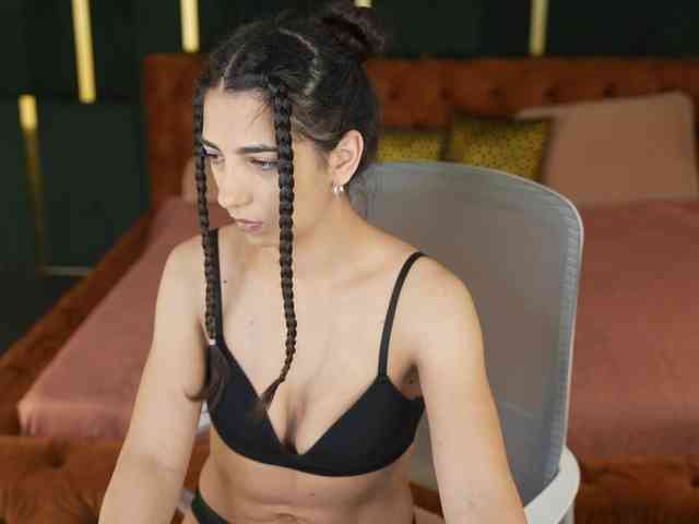 AnettaKiss webcam