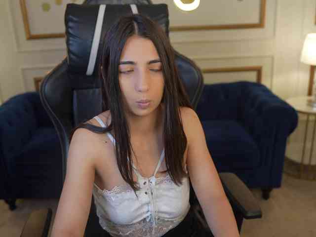 AnettaKiss webcam