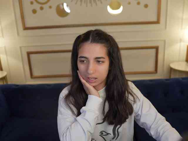 AnettaKiss webcam