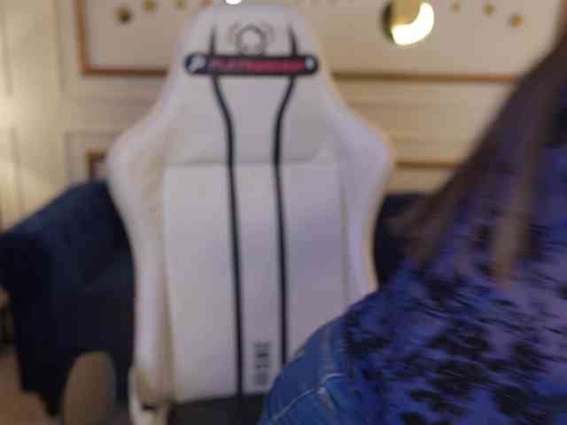 AnettaKiss webcam
