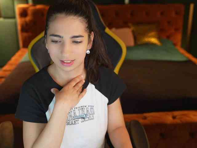 AnettaKiss webcam