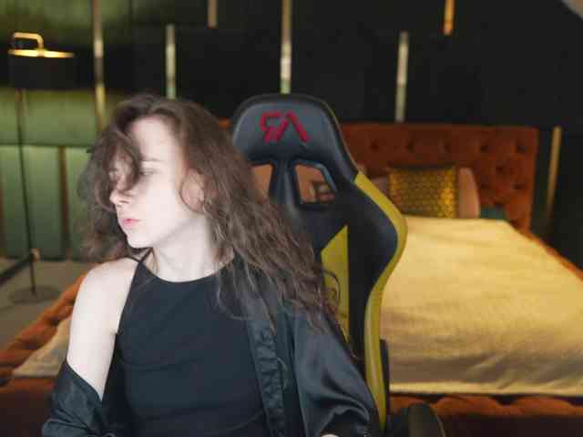 OrlyFlame webcam