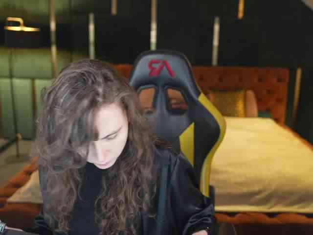 OrlyFlame webcam