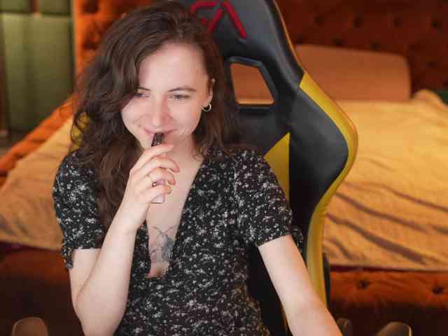 OrlyFlame webcam