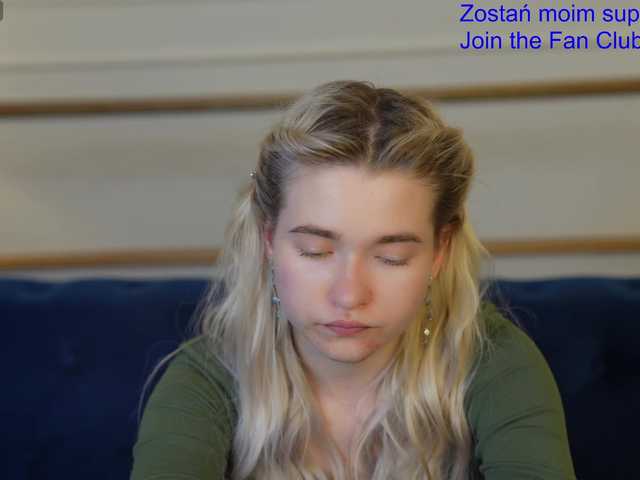 Ava054