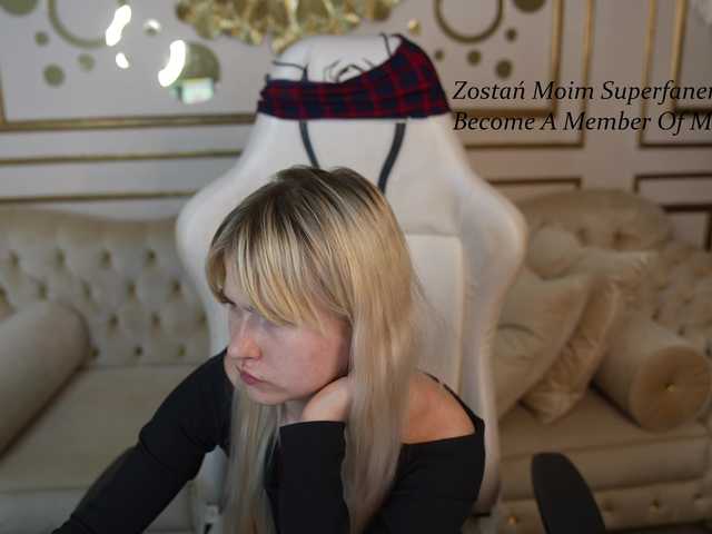 Ava054