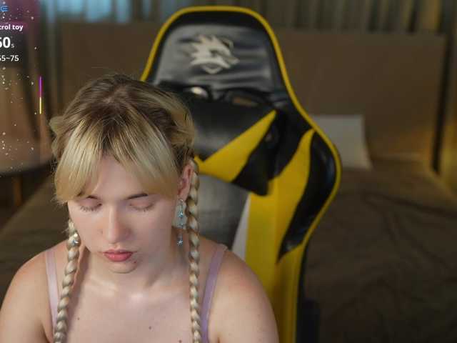 Ava054 live cam on BongaCams