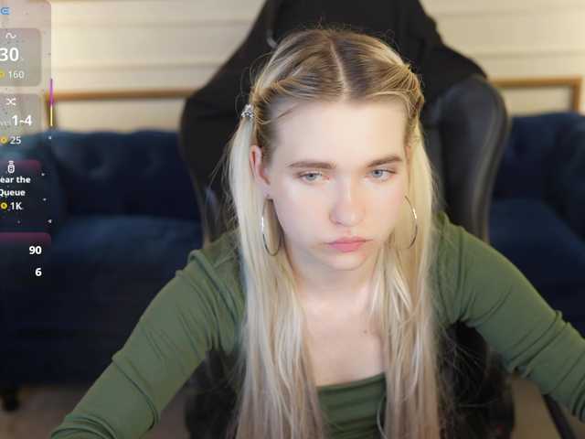 Ava054