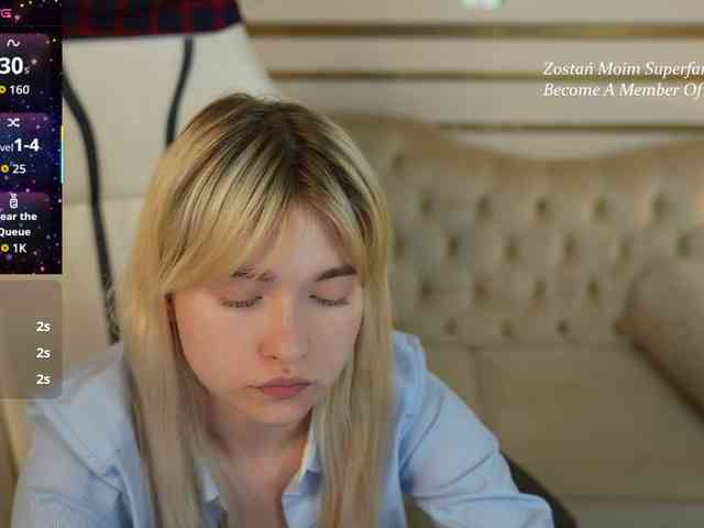 Ava054