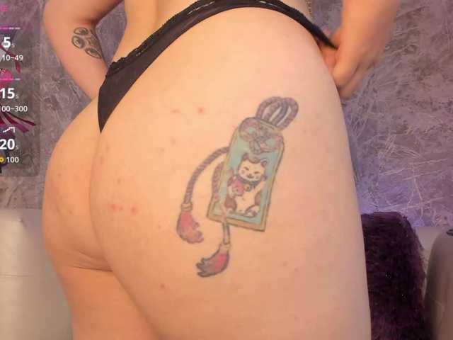 CherryAllen live cam on BongaCams