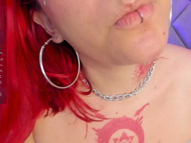 CherryAllen live cam on BongaCams