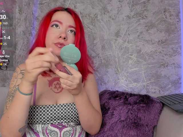 CherryAllen live cam on BongaCams