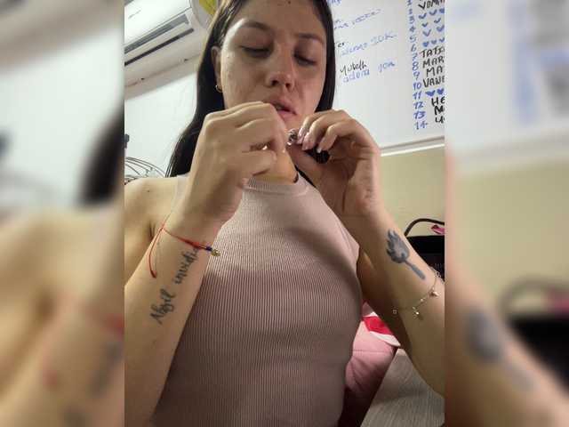 CheryelFoxx live cam on BongaCams