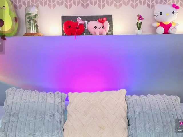 CheryelFoxx live cam on BongaCams