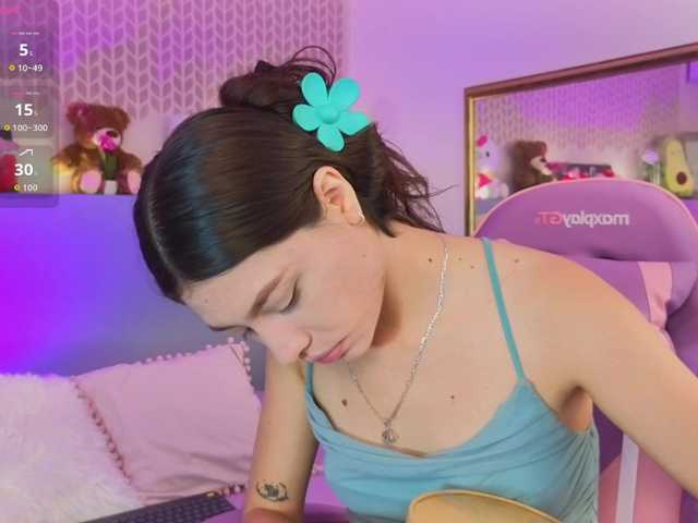 CheryelFoxx live cam on BongaCams