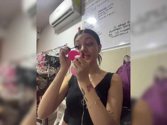 CheryelFoxx live cam on BongaCams