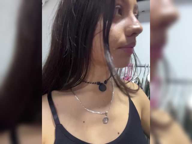 CheryelFoxx live cam on BongaCams