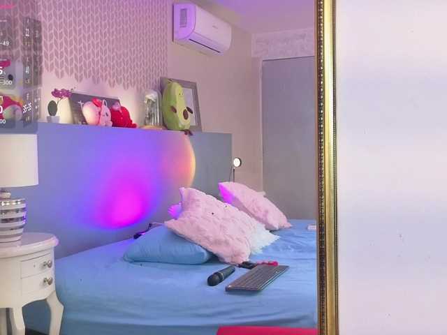 CheryelFoxx live cam on BongaCams
