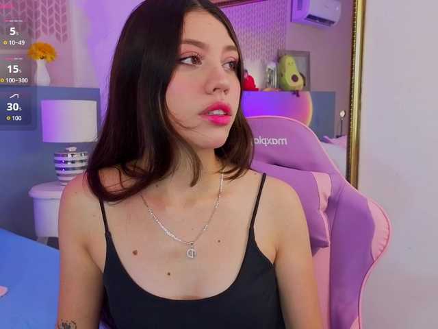 CheryelFoxx live cam on BongaCams