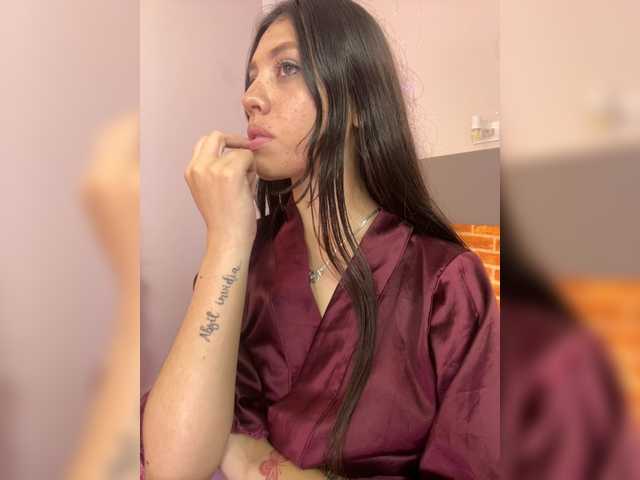 CheryelFoxx live cam on BongaCams