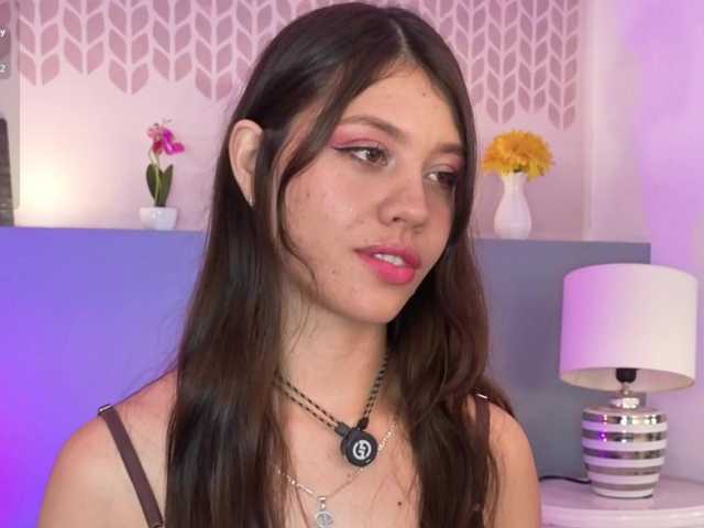 CheryelFoxx live cam on BongaCams