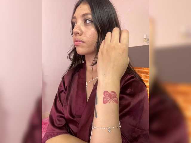 CheryelFoxx live cam on BongaCams