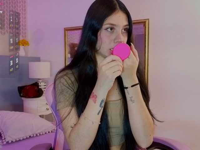 CheryelFoxx live cam on BongaCams