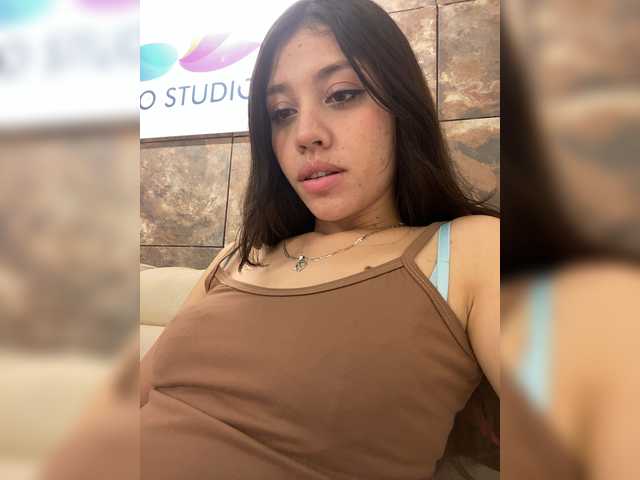 CheryelFoxx live cam on BongaCams