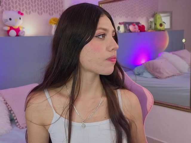 CheryelFoxx live cam on BongaCams