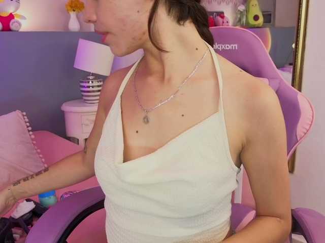 CheryelFoxx live cam on BongaCams