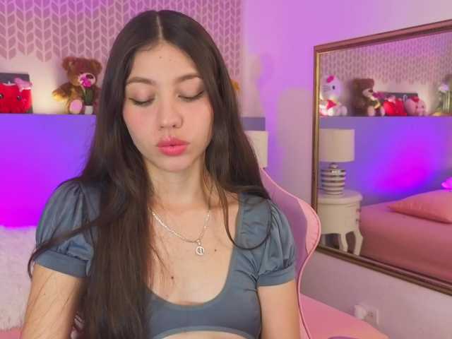 CheryelFoxx live cam on BongaCams