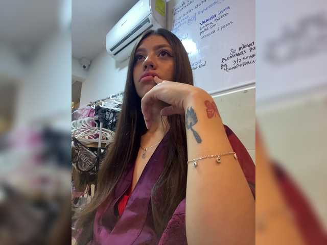 CheryelFoxx live cam on BongaCams